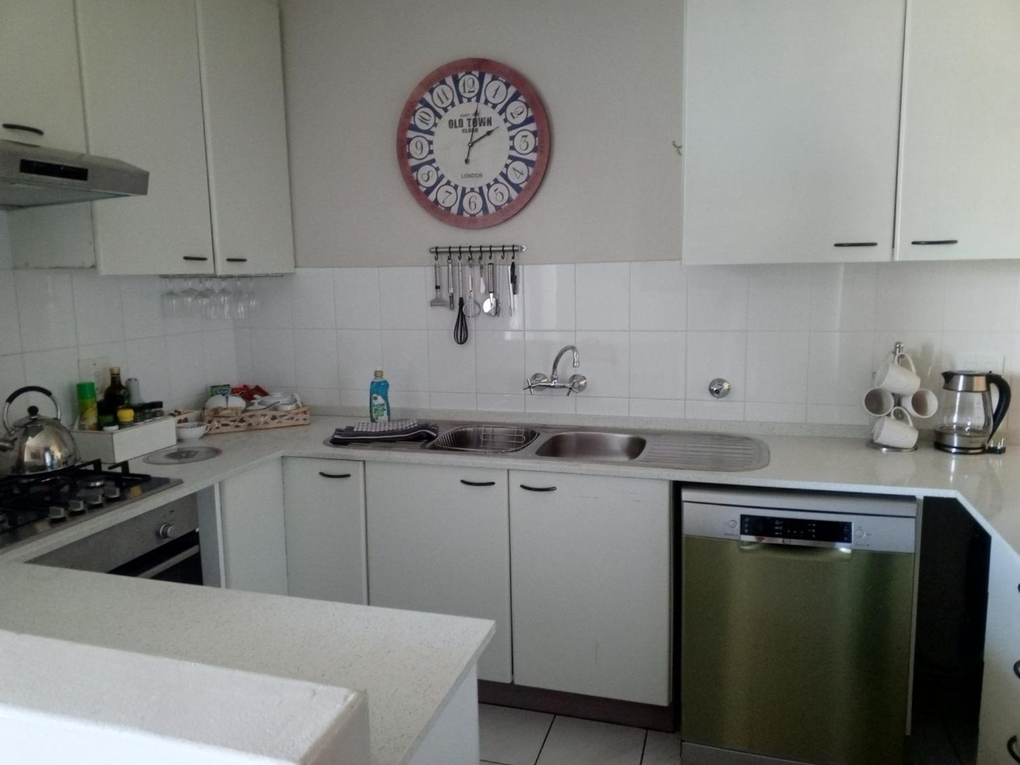 Beach Front Property Странд Экстерьер фото