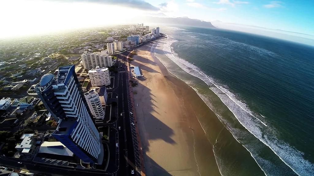 Beach Front Property Странд Экстерьер фото